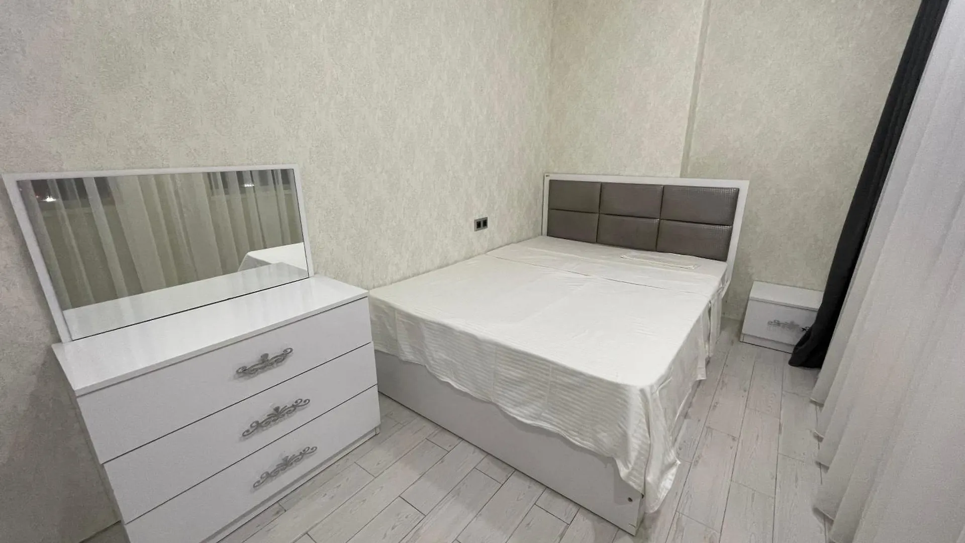 Batumi Real Lux Daire 0*,